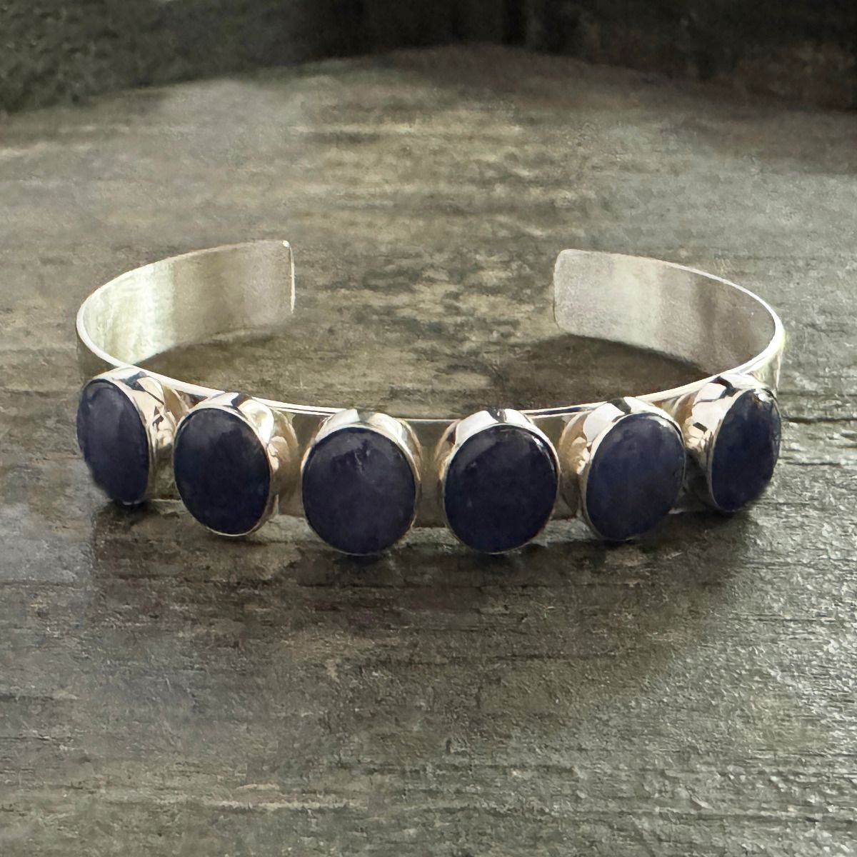 Tanzanite Oval Cuff