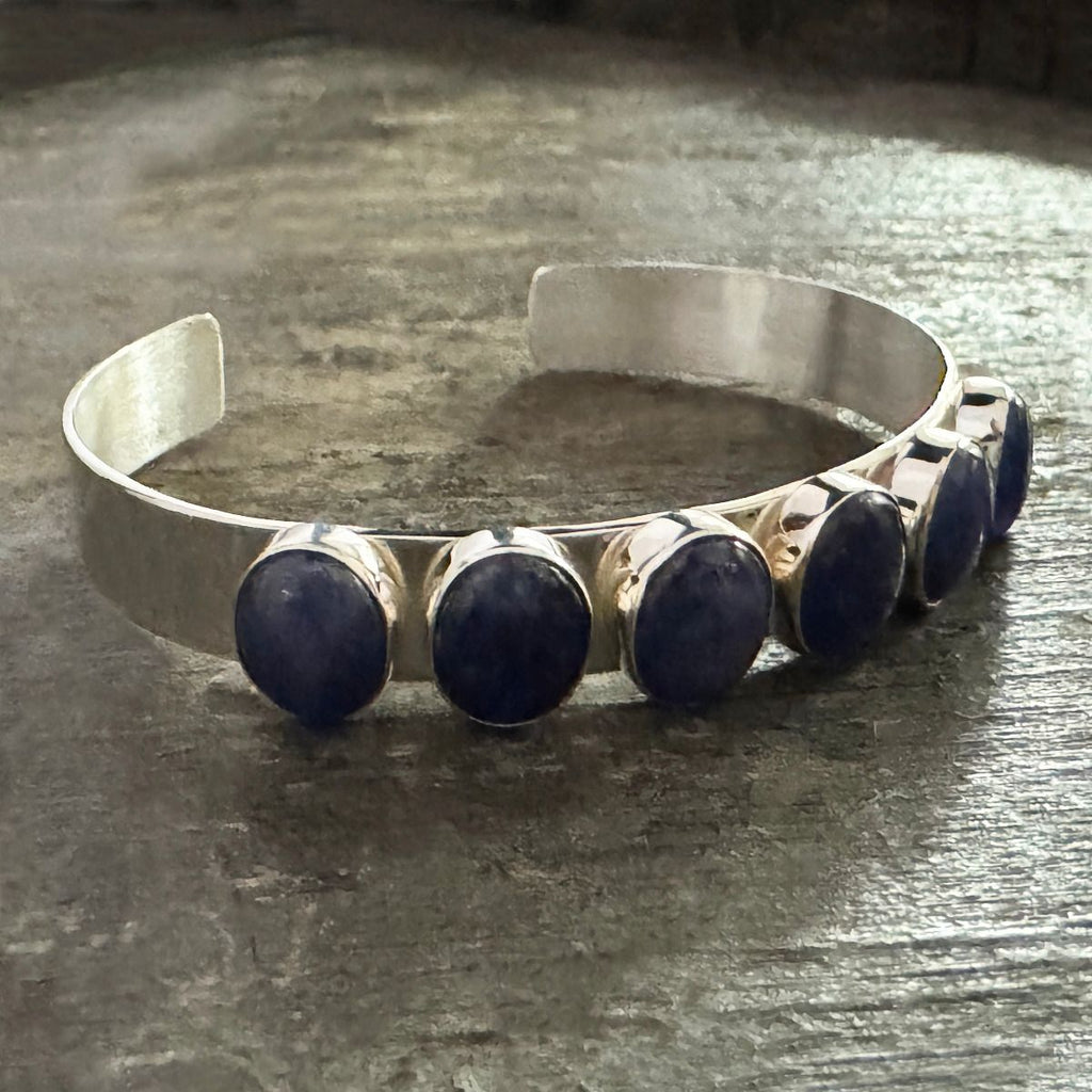 Tanzanite Oval Cuff