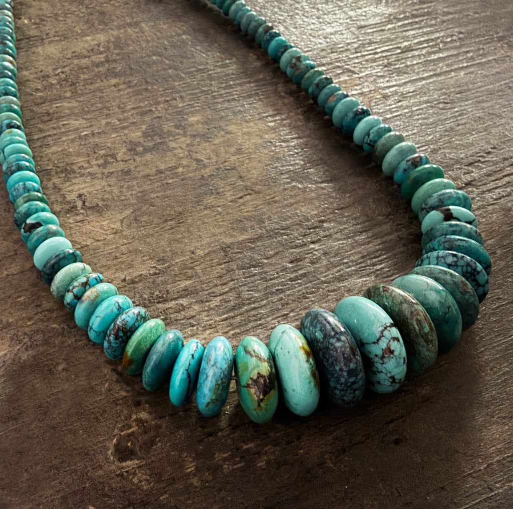 Graduated Hubei Turquoise Necklace