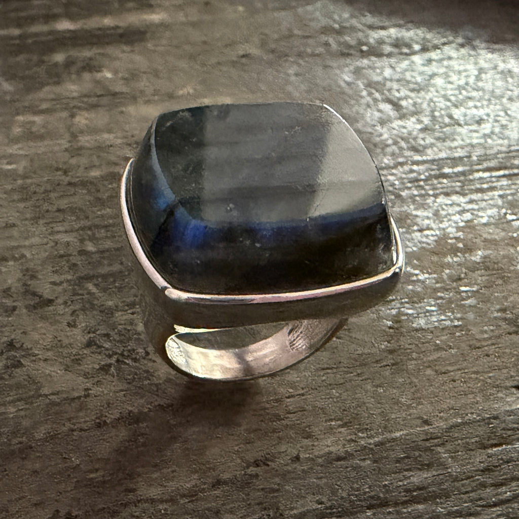 Labradorite Ring - Size 6